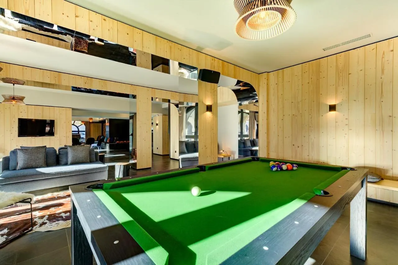 Thedrus Luxury Apt, Swimming Pool, Spa & More シャモニー アパート