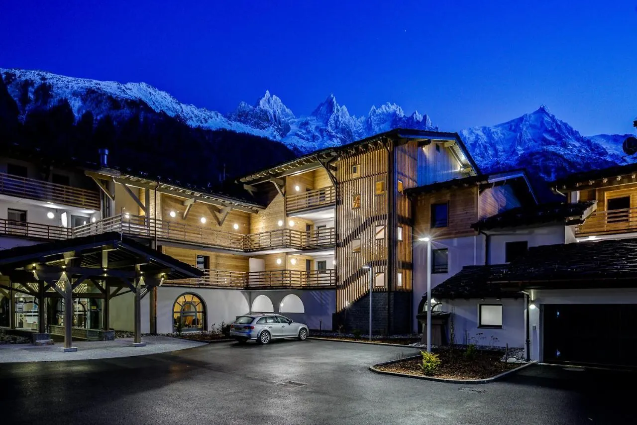 Thedrus Luxury Apt, Swimming Pool, Spa & More シャモニー フランス